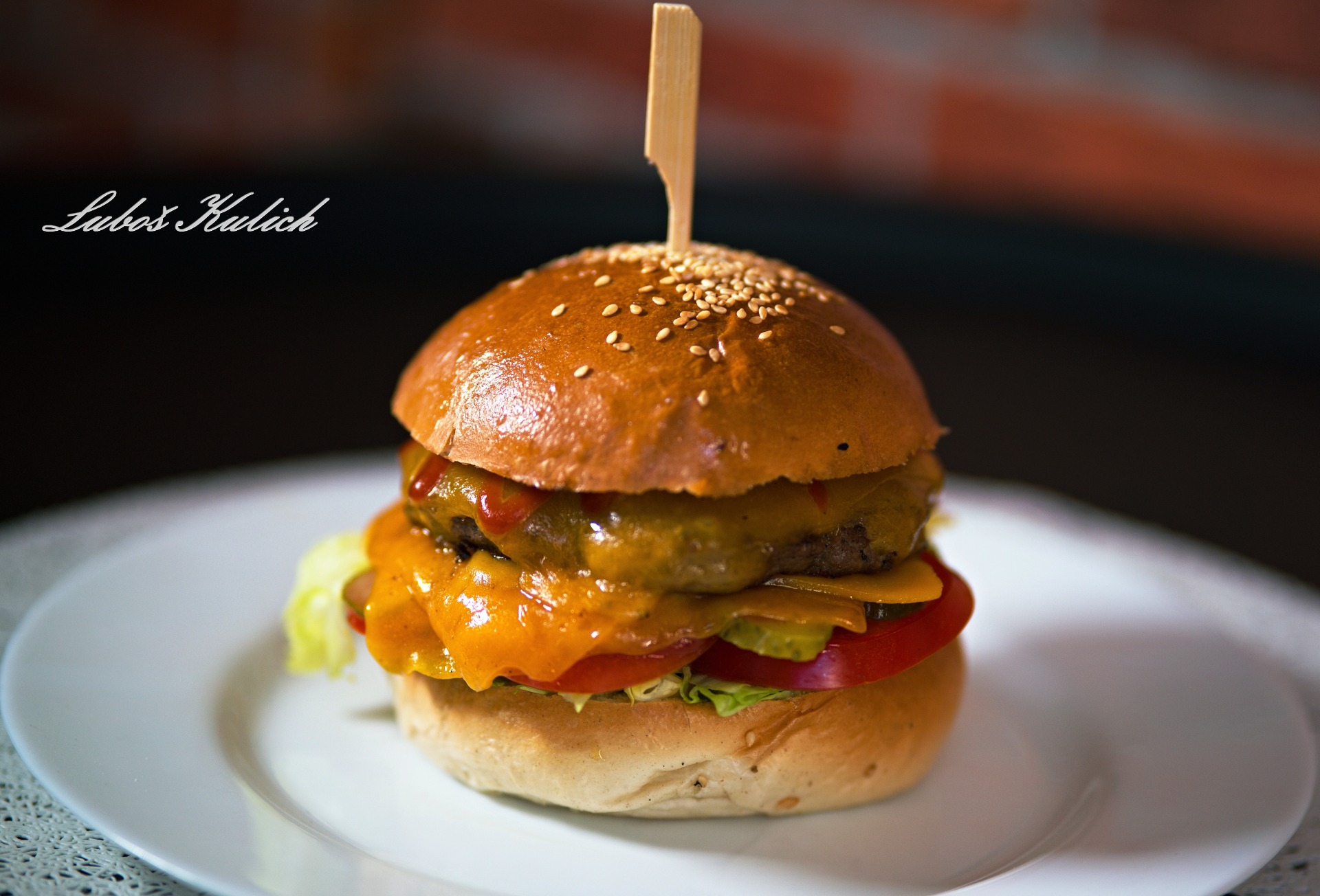 Cheeseburger 125Kč